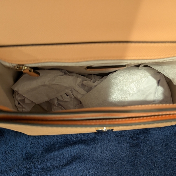 Kate Spade Saffiano Leather Reegan, Orange Cream, 7.5x6x3", retail $379, NWT - Picture 6 of 9